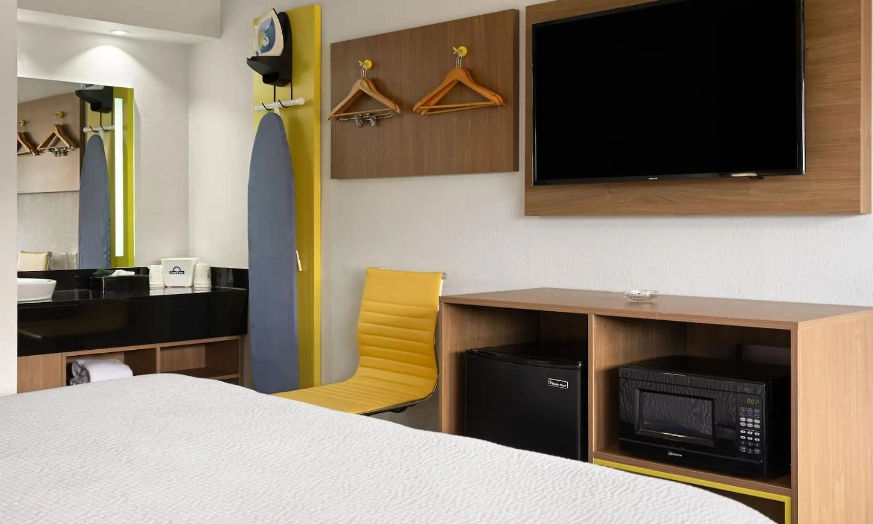 Days Inn By Wyndham Columbus Worthington 2*,