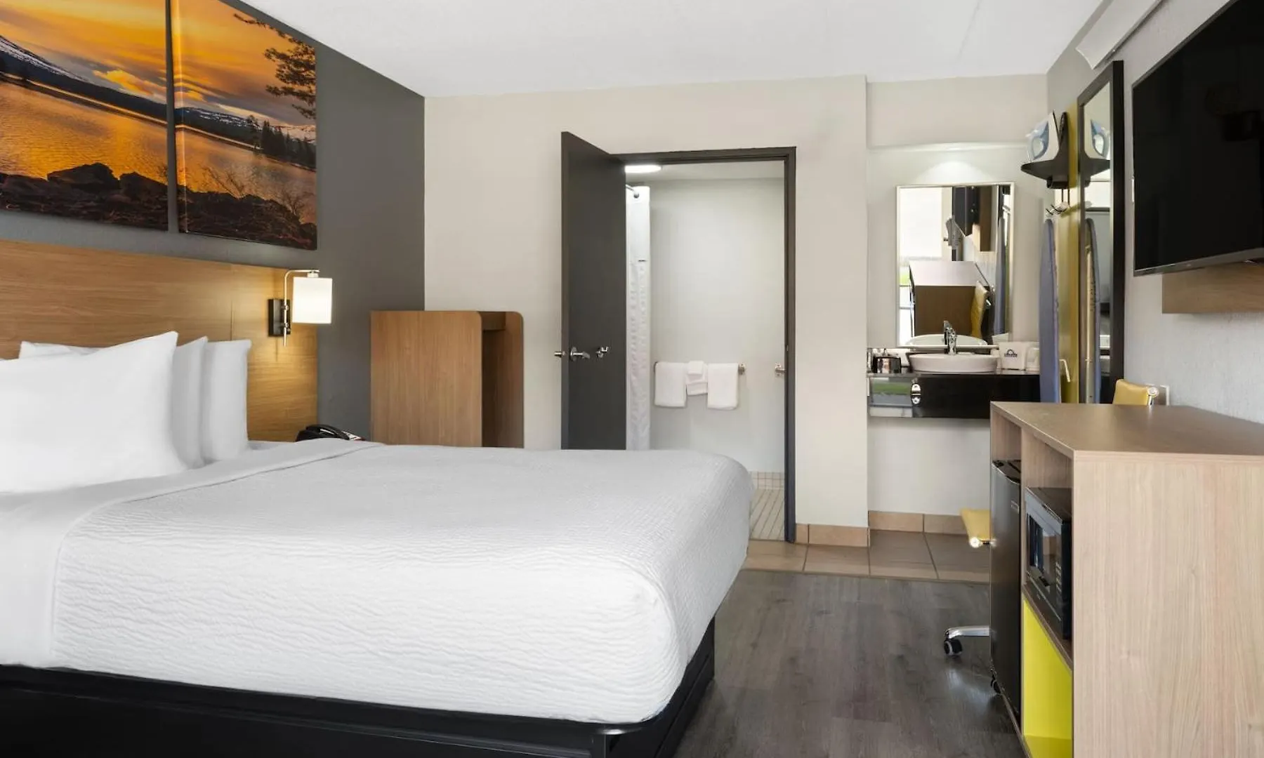 Days Inn By Wyndham Columbus Worthington Hotel