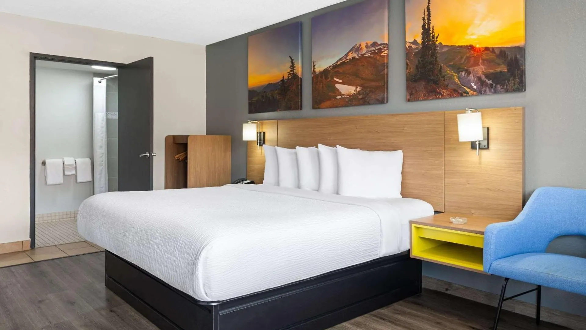 Days Inn By Wyndham Columbus Worthington 2*,